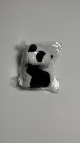 صورة باندا مغناطيسية صغيرة