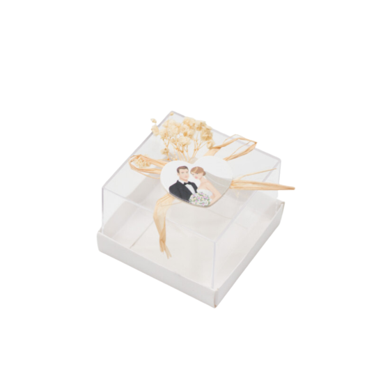 صورة علب اكليريك زواج