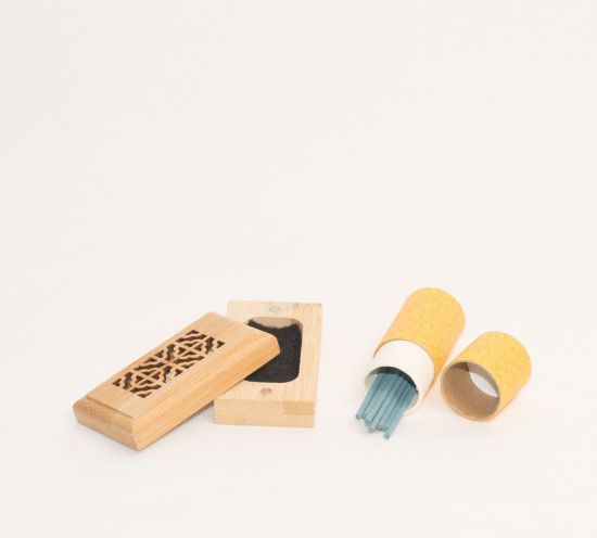 صورة مباخر ذكية مع عود البخور