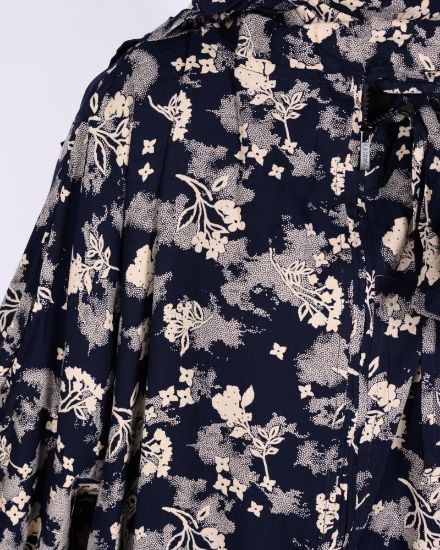 صورة شرشف صلاة نسائي مشجر