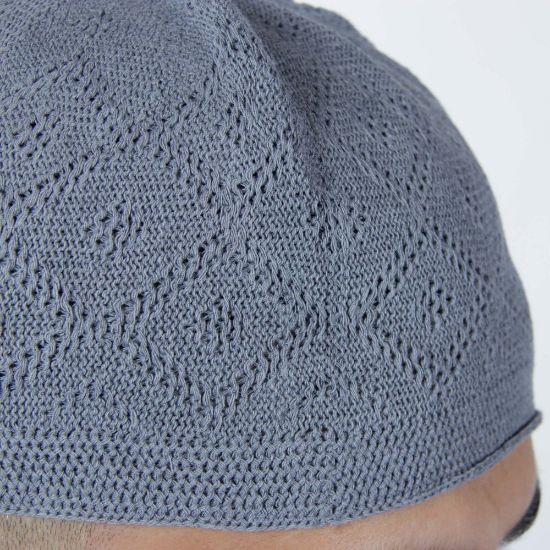 صورة طاقية رجالي لون رمادي فاتح