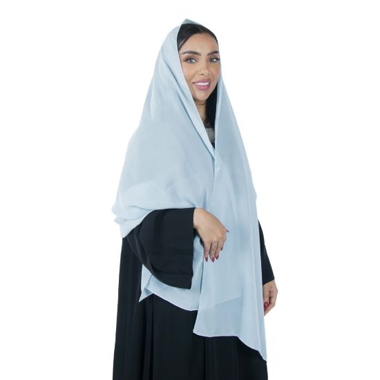 صورة طرحة ملونة سادة سماوي