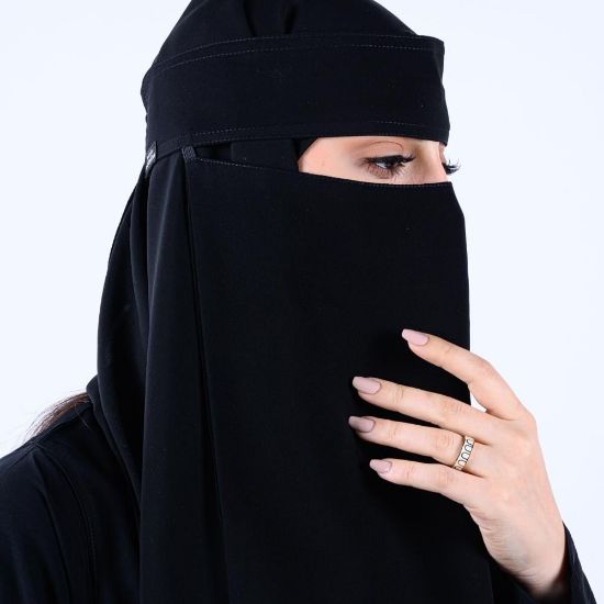 صورة نقاب طويل خط واحد