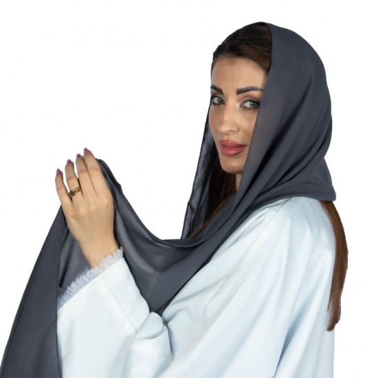 صورة طرحة نسائية ملونة